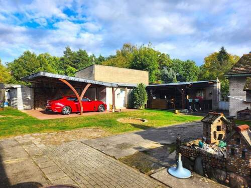 Garage und Carport - 