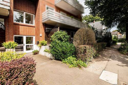 Hauseingangstüre - 3 Zimmer Etagenwohnung in Hamburg