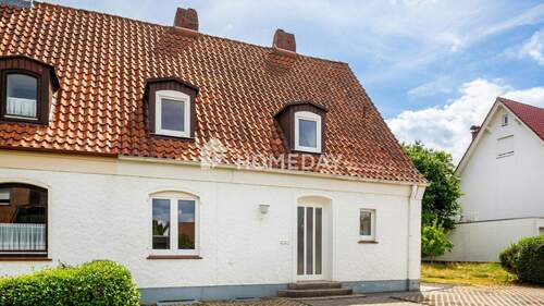 Außenansicht 2 - 4 Zimmer Doppelhaushälfte in Lübbecke