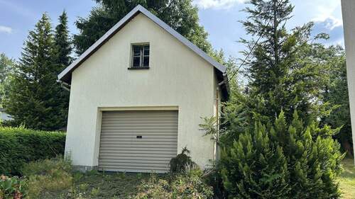 Nebengelass/Garage - 