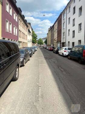 Straße - Helle 3-Zimmer in Krefeld -Wohlfühlen mit Balkon und Charme