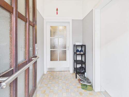 Eingangsbereich - Einfamilienhaus mit 246,50 m&sup2; in Herford zum Kaufen