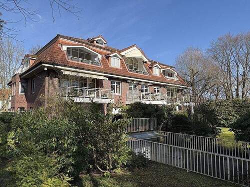 Objektansicht - Großzügiges Wohnen in schönster Alleenlage