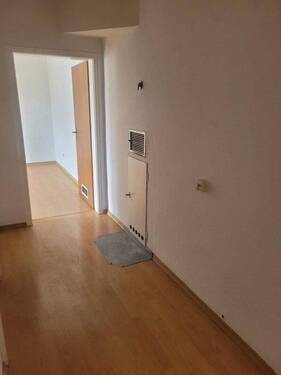 Bild 2 - 3 Zimmer Etagenwohnung zur Miete in Straubing