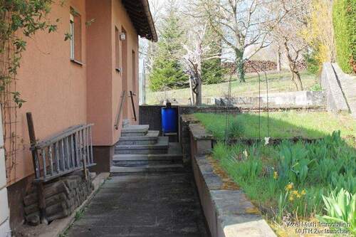 Ansicht - 6 Zimmer Einfamilienhaus in Eppingen