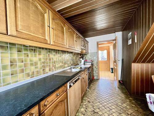 KÜCHE IM ERDGESCHOSS - 