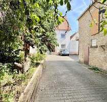 ERBENHEIM: GROSSZÜGIGES ANWESEN MIT SCHEUNE IN RUHIGER ZENTRUMSLAGE - Wiesbaden