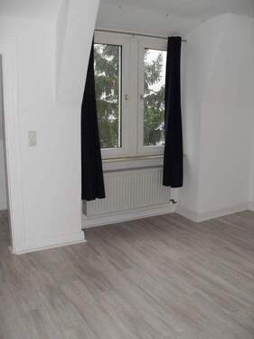 Arbeits- oder Kinderzimmer - 