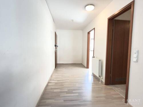 Flur - Etagenwohnung mit 58,00 m&sup2; in Mannheim zum Kaufen