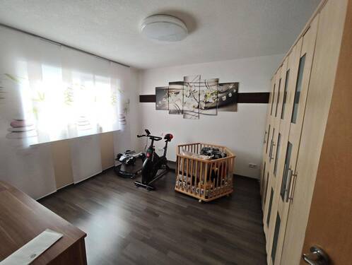 Büro/Schlafzimmer Erdgeschoss - 