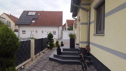 Haus/ Eingang Bereich - Einfamilienhaus mit 132,50 m&sup2; in Eppingen zum Kaufen