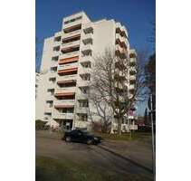 Renovierte 2-Zi.-Wohnung mit Lift und Balkon - Karlsruhe / Mühlburg