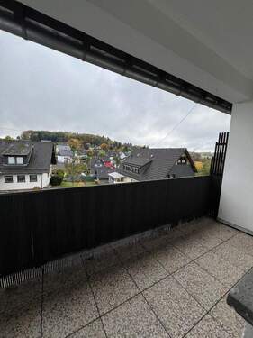 Loggia_1.OG_Links_WE_3 (2) - 3 Zimmer Etagenwohnung zum Kaufen in Gummersbach / Strombach