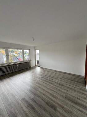 Wohnzimmer_1.OG_Links_WE_3 (2) - 