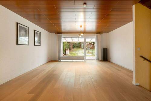 Wohnzimmer - 5 Zimmer Reihenmittelhaus zum Kaufen in Wesseling