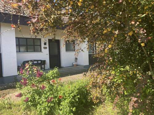 Vorgarten / Eingang - 