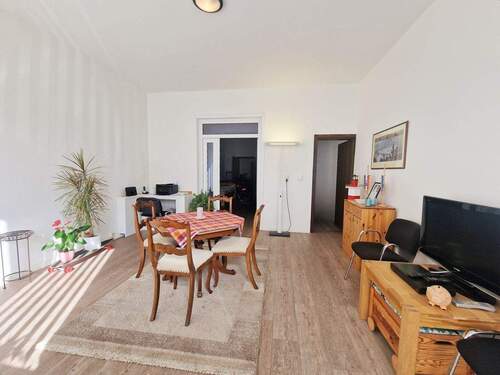 Gewerbe - Mehrfamilienhaus, Wohnhaus mit 130,00 m&sup2; in Heide zum Kaufen