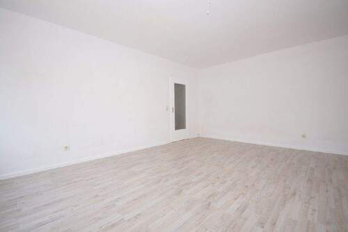 Wohnzimmer_2 - 3 Zimmer Etagenwohnung zur Miete in Minden