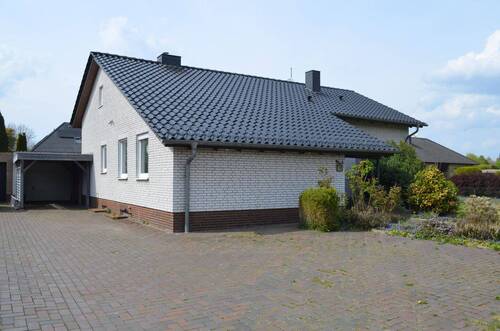 Haus mit Garage und Carport - Familienfreundliches Wohnen im schönen Asendorf