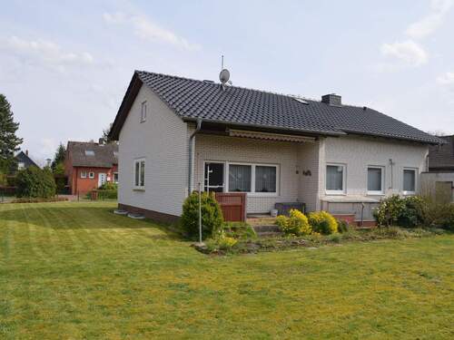 Ansicht Gartenseite Terrasse - Einfamilienhaus mit 111,00 m&sup2; in Asendorf zum Kaufen