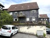 Seitenansicht mit Terrasse u.Balkon - 1 Zimmer Mehrfamilienhaus, Wohnhaus zum Kaufen in Marktzeuln