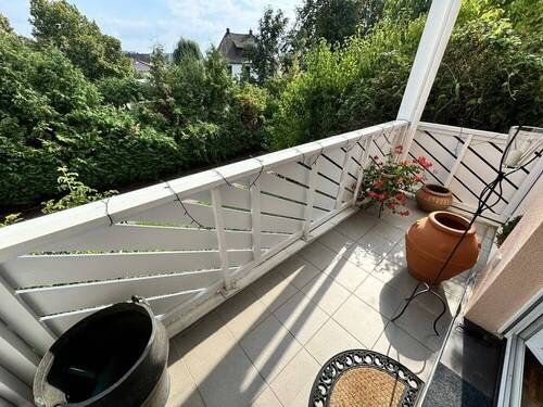 Balkon - 3 Zimmer Etagenwohnung zum Kaufen in Pleinfeld