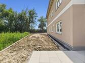 Blick in Richtung Gartenfläche - 3 Zimmer Etagenwohnung zum Kaufen in Ingolstadt