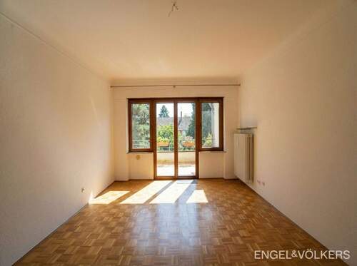 Bild 2 - 4 Zimmer Etagenwohnung zum Kaufen in Saarbrücken