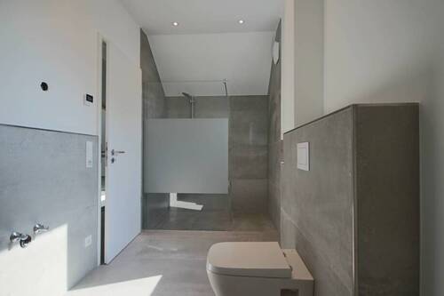 B009 - 6 Zimmer Etagenwohnung in Ennigerloh