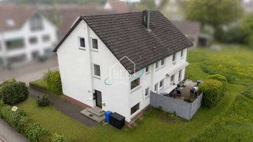 Ansicht - 7 Zimmer Mehrfamilienhaus, Wohnhaus in Durlangen