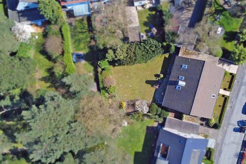 Luftbild - 6 Zimmer Mehrfamilienhaus, Wohnhaus zum Kaufen in Mülheim
