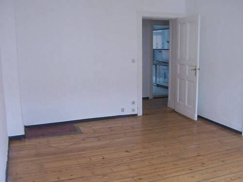 Wohnzimmer 04.JPG - 3 Zimmer Etagenwohnung in Berlin