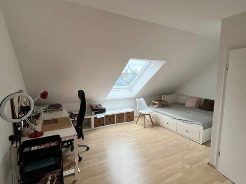 ausgebauter Spitzboden re - 