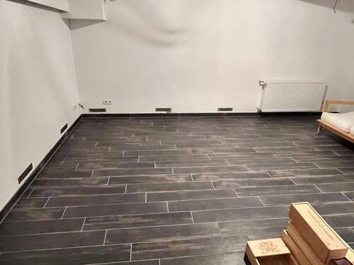 gefliester Kellerraum - 