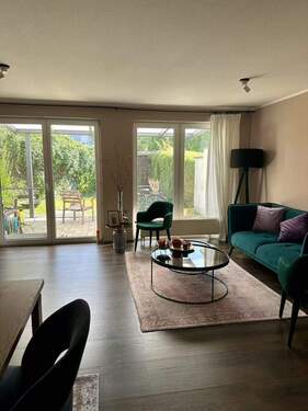 Wohn-/ Esszimmer - 4 Zimmer Doppelhaushälfte zum Kaufen in Rommerskirchen