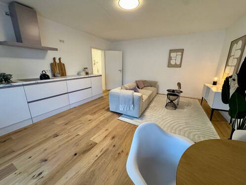 Landhausdielenparkett - 3 Zimmer Etagenwohnung zum Kaufen in Köln