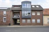 WWW.BOUWENS.DE - Gepflegtes Mehrfamilienhaus mit drei Wohneinheiten in Heinsberg - Hülhoven!