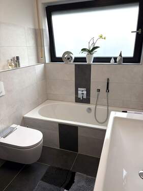 WC mit Duschfunktion (Bidet) - 