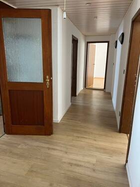 Flur.jpeg - 4 Zimmer Etagenwohnung in Bingen am Rhein