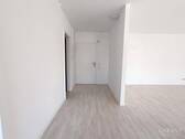 Flur - Ideal für Wohnen oder Büro - modernisierte 2 Zimmer-Einheit zu vermieten