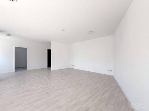 Wohnzimmer - 2 Zimmer Etagenwohnung zur Miete in Ludwigsburg