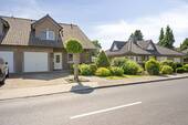 WWW.BOUWENS.DE - 4 Zimmer Doppelhaushälfte in Gangelt