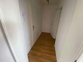 Diele - Renovierte 40 m² Single-Wohnung in Herne am Lackmanns Hof mit Westbalkon!