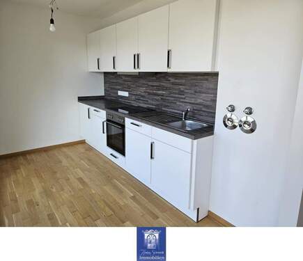 EBK - 2 Zimmer Etagenwohnung zur Miete in Dresden