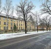 Ehemaliges Verwaltungsgebäude mit dazugehörigem Nebengebäude in Frankfurt (Oder)