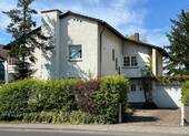 Straßenansicht - Einfamilienhaus mit Garten - zentral in Ingelheim