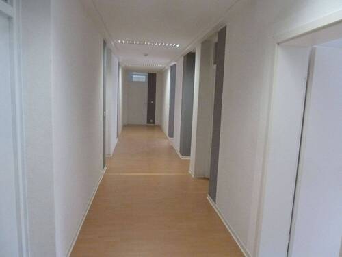 Flur - Helle, renovierte WG-Zimmer in direkter Bahnhofsnähe in Geislingen!