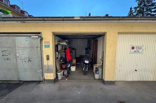 Blick in die Garage - Garage, Stellplatz in München
