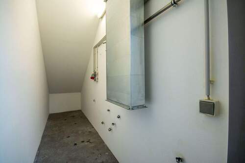 Kompressor-/Abstellraum - 