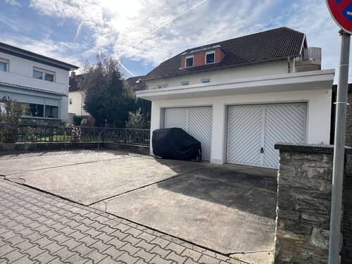 Garagen - Einfamilienhaus in Rüsselsheim am Main zum Kaufen